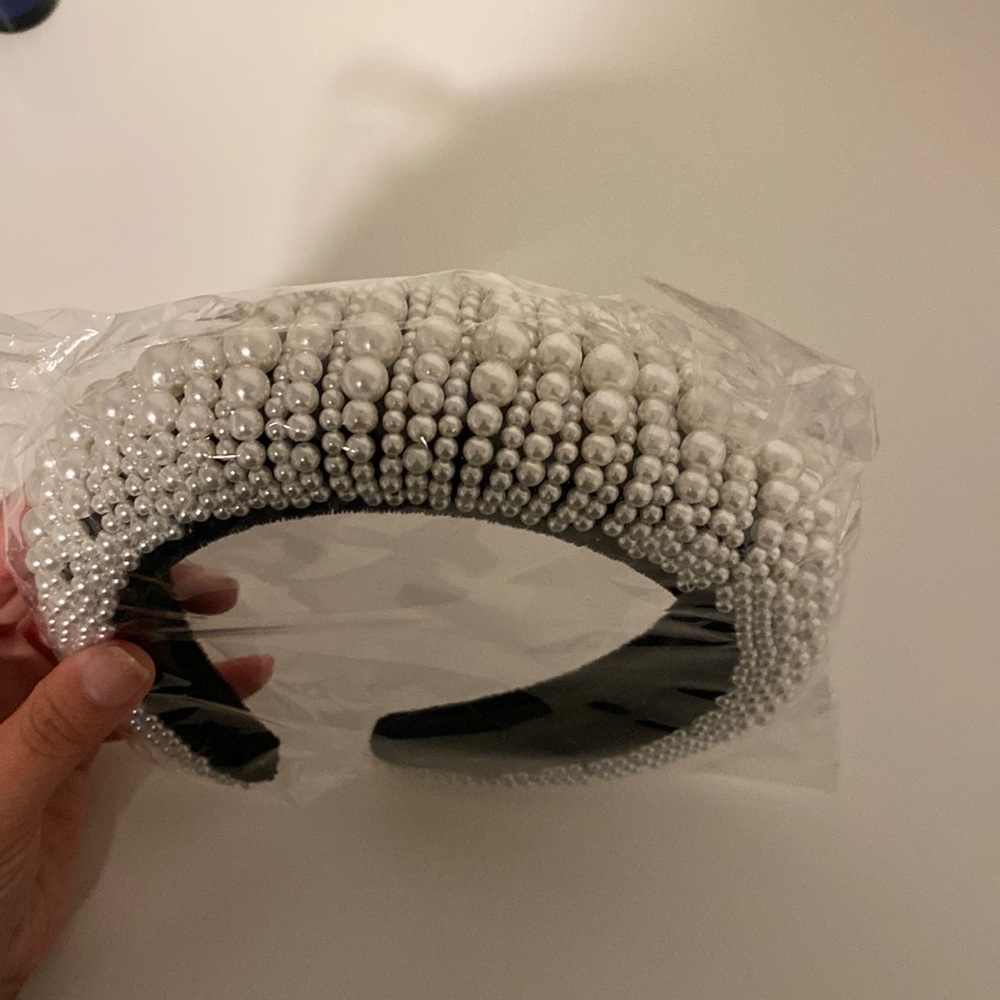 Pearl headband